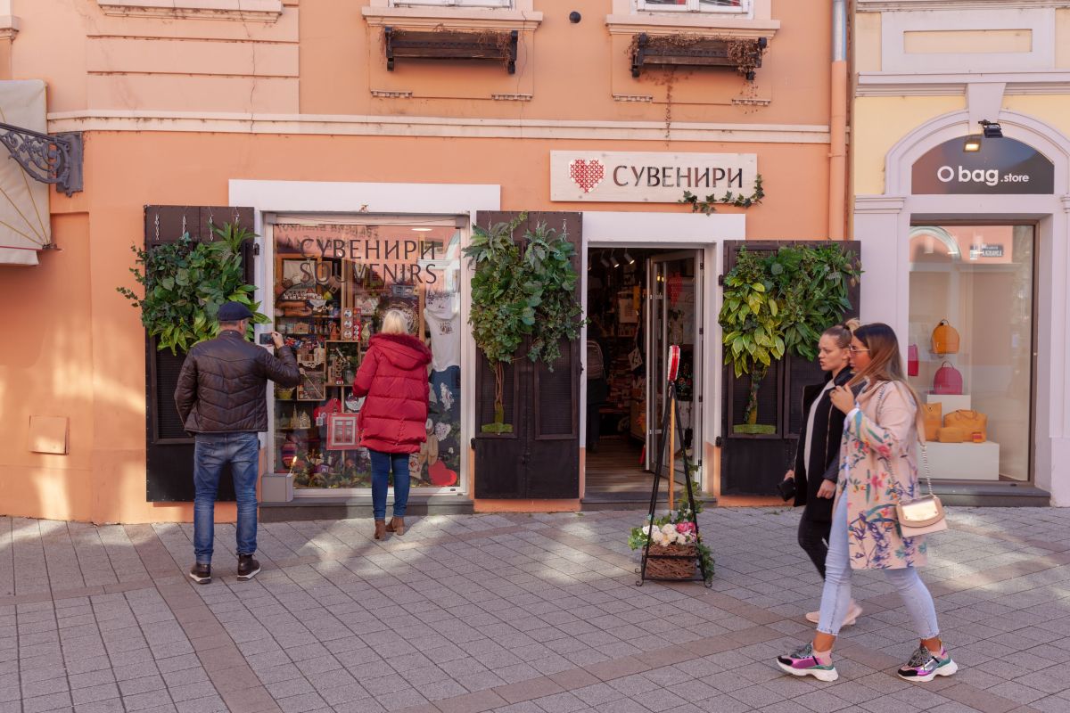 Souvenir shop Souvenirs