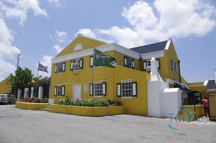 Ликёрный Завод Кюрасау (Лэндхаус Чоболобо)