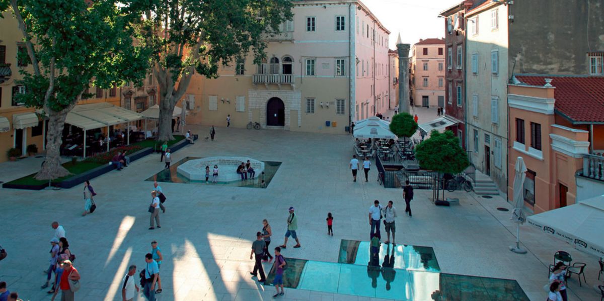 Площадь Петра Зоранича