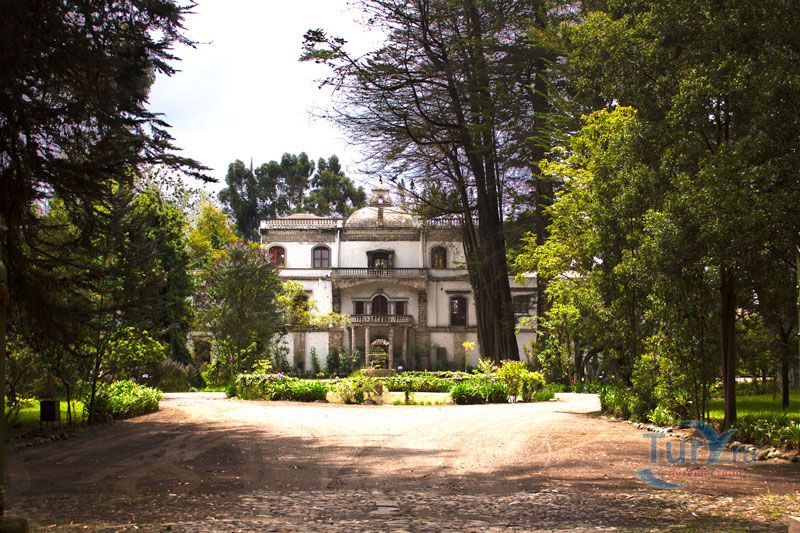 Колониальное поместье Ла-Сьенега