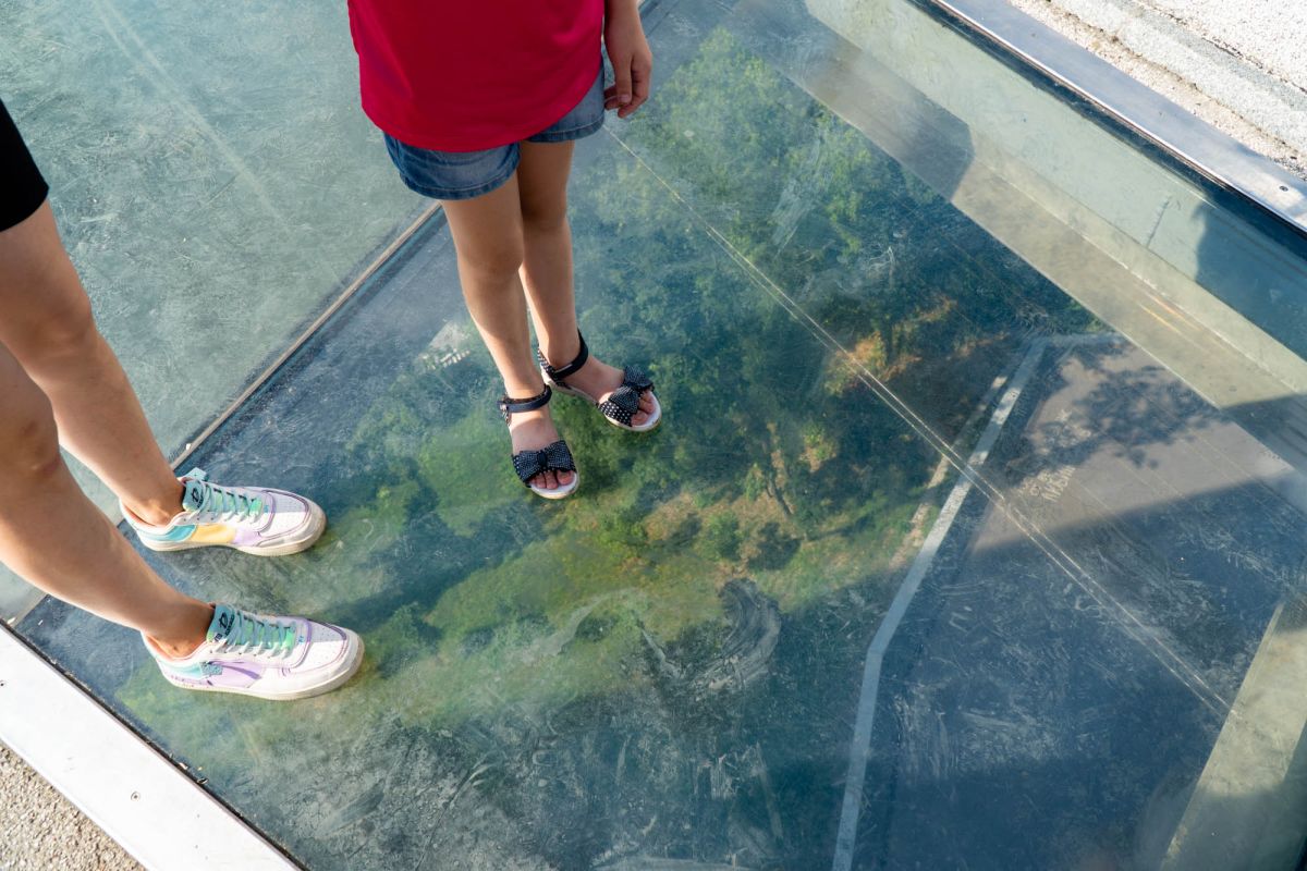 Стеклянный Мост