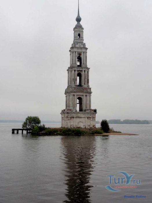 Колокольня Николаевского собора в Калязине