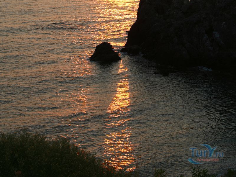 Пляж Kaлеволос