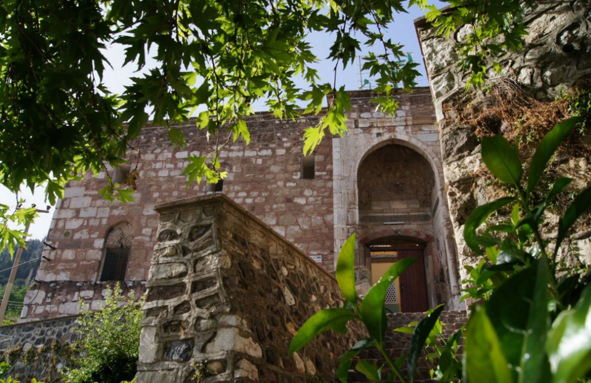 Улу Джами или Большая мечеть