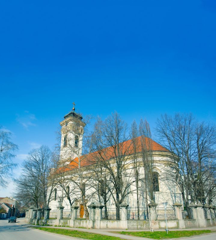 Сербская Православная Церковь Трех Святителей (Алмашка)