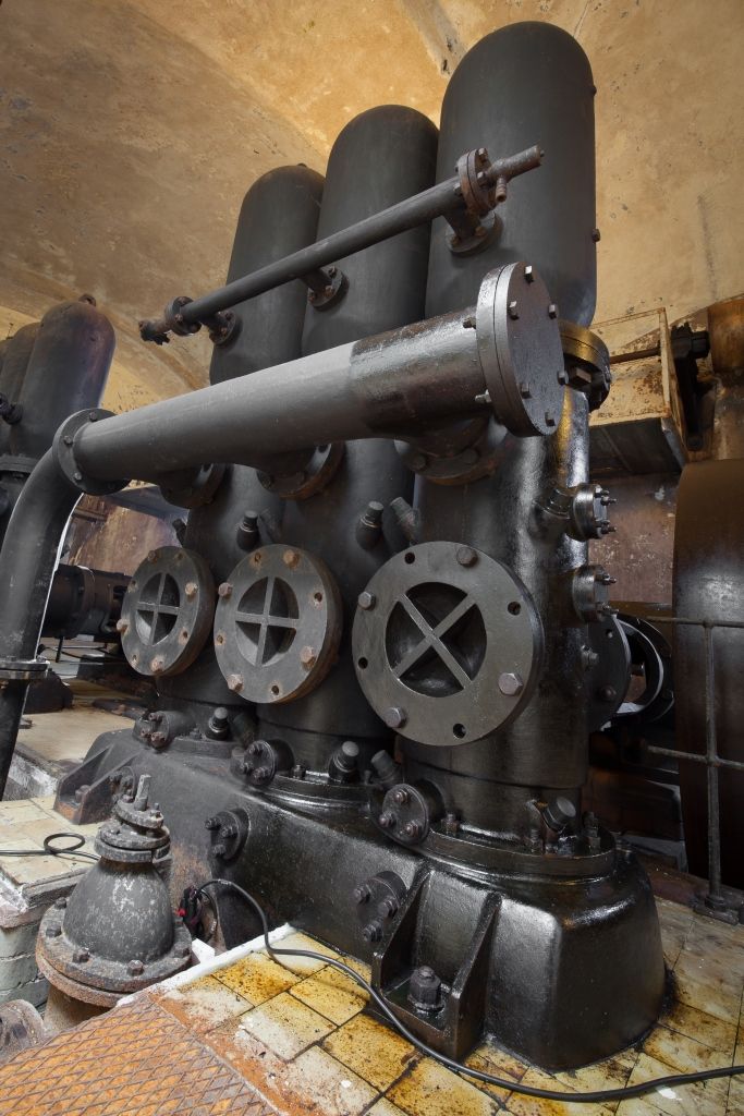 Старые очистные сооружения в районе Бубенеч