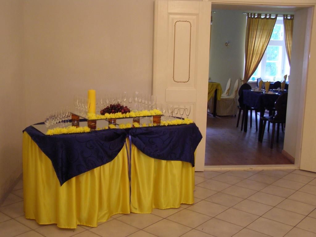 Кофейная комната в Саареской мызе