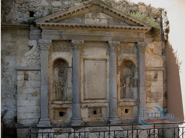 Фонтан Приули 