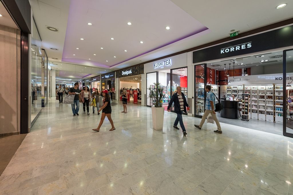 Торговый комплекс Nový Smíchov