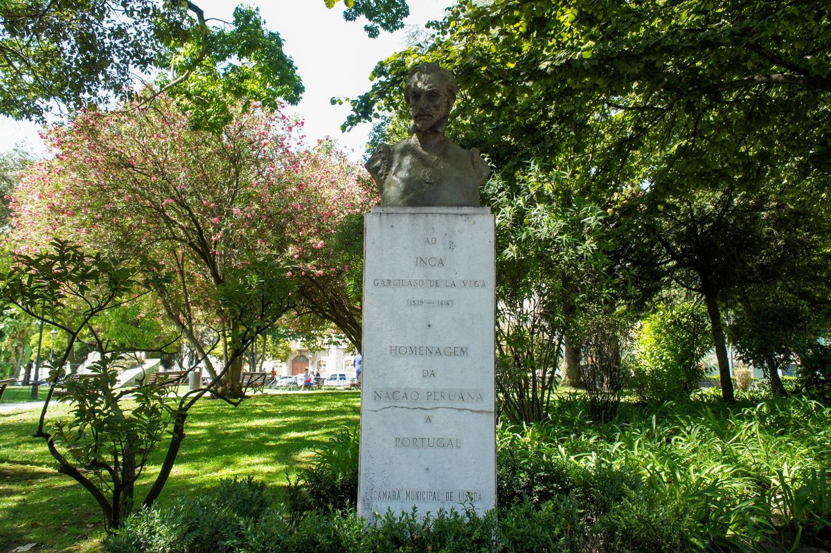 Busto de Inca Garcilaso de la Vega