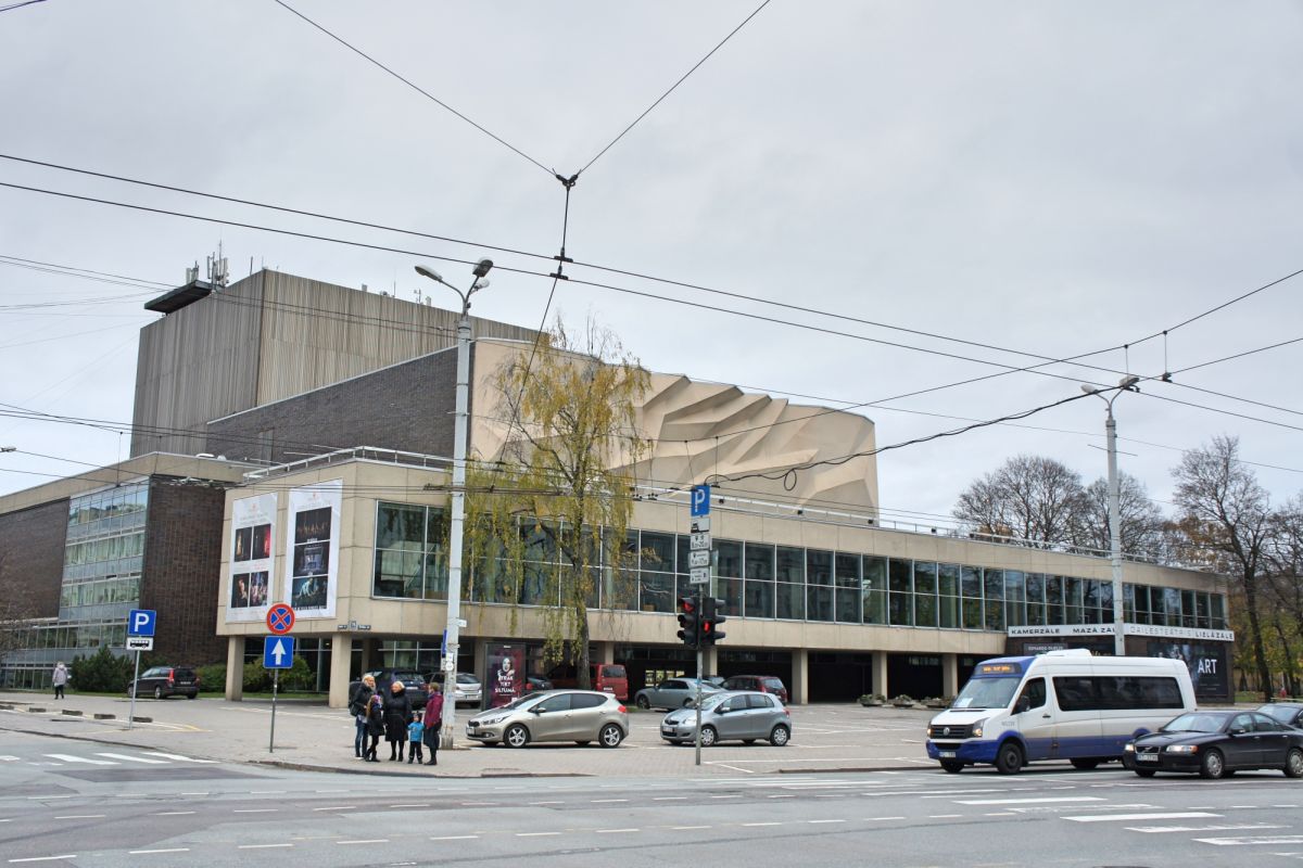 Театр “Дайлес”