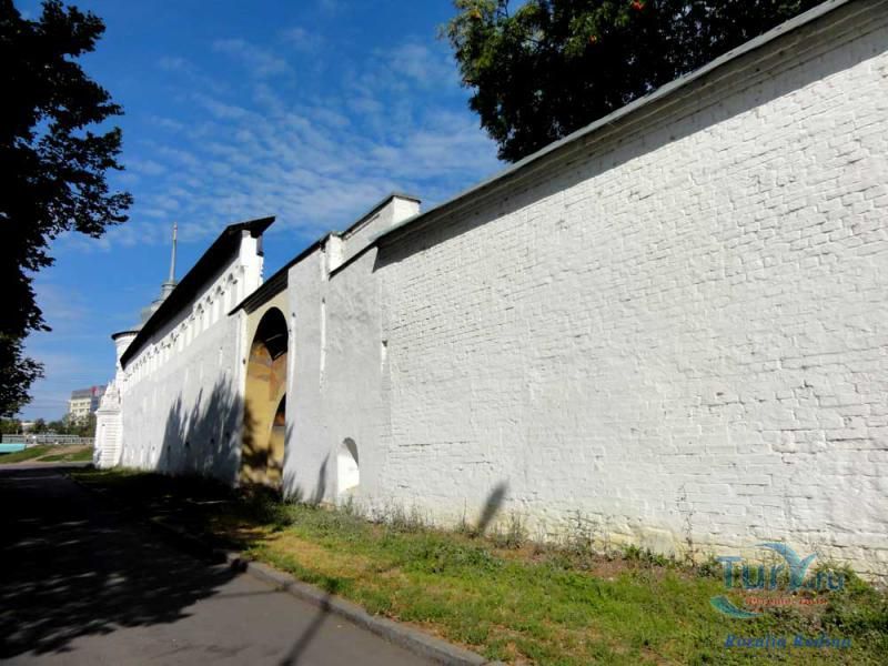 Спасо-Преображенский Монастырь в Ярославле