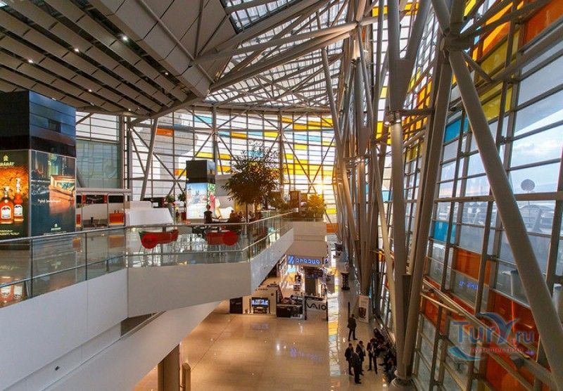 Международный аэропорт Звартноц