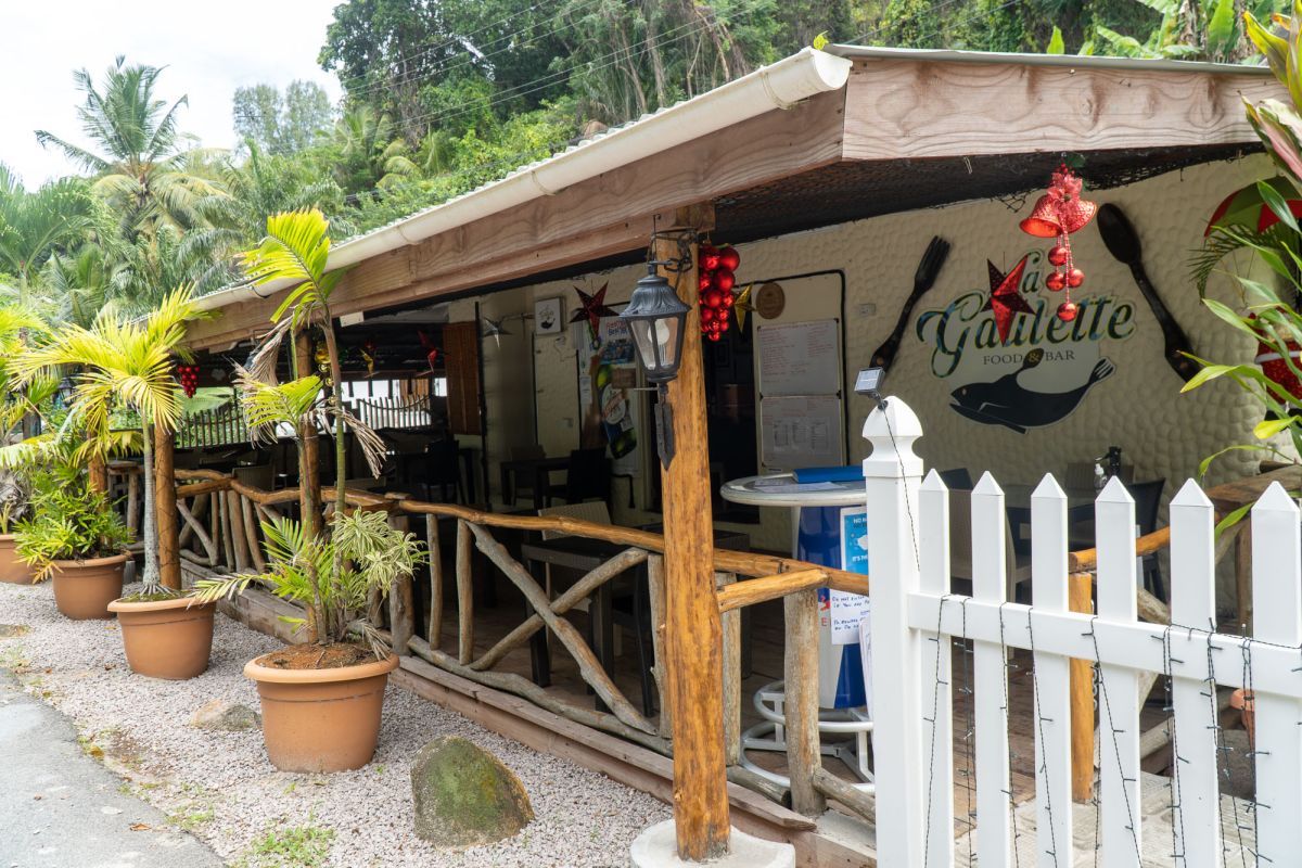 Пляж Анс Такамака