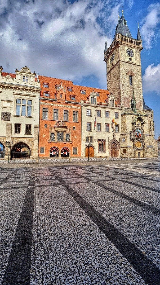 Старомнестская ратуша с астрономическими часами