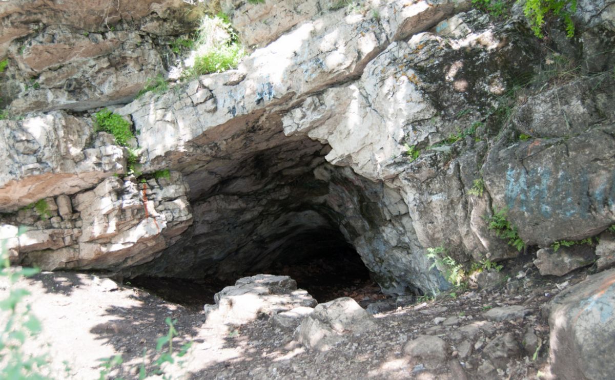 Хазинская пещера