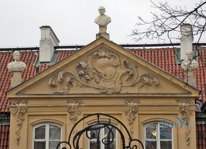 Дворец Теппера-Дюкерта (Дворец Четырёх Ветров)