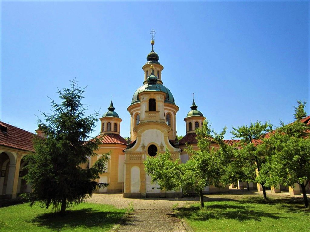 Паломническое место Девы Марии Победоносной на Белой Горе
