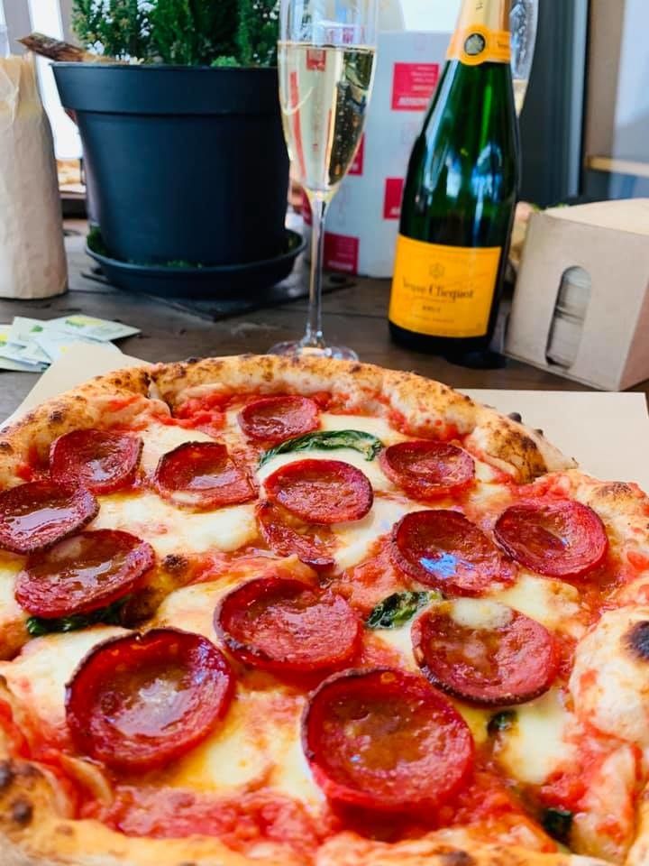 Кафе Jahu Tänavagurmee