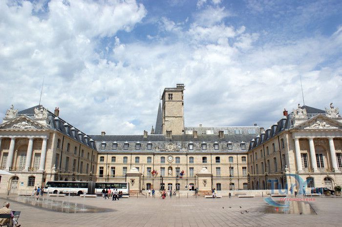 Дворец Герцогов и Государства Бургундии