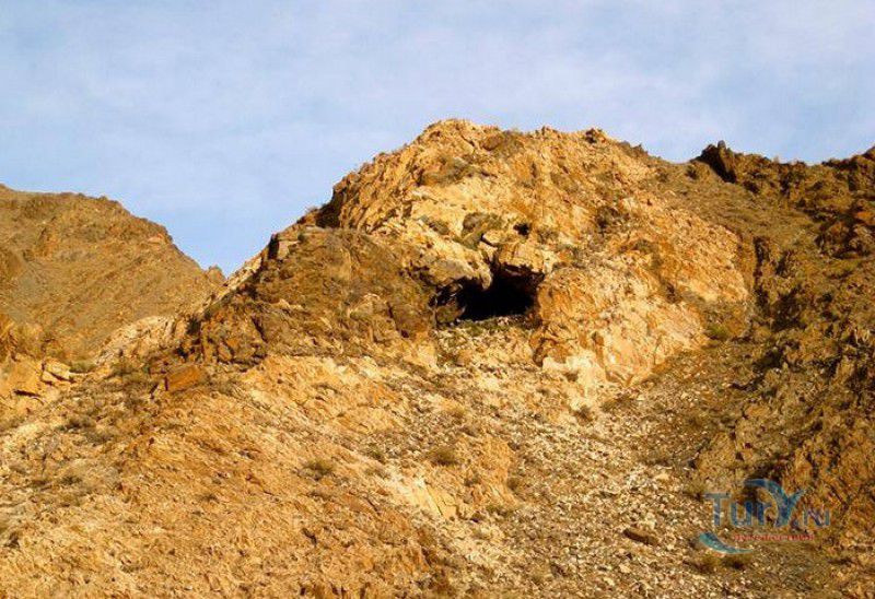 Пещера Хойд Цэнхэр