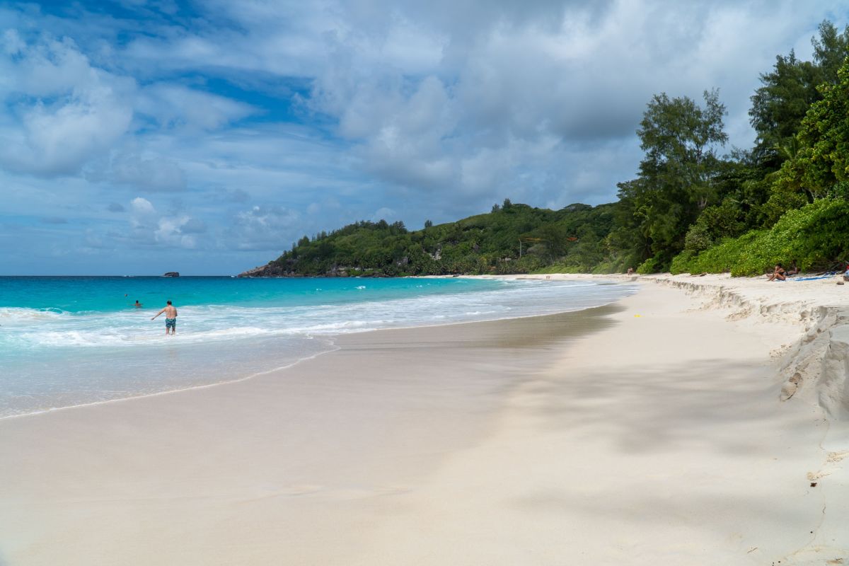 Пляж Анс Интенданс