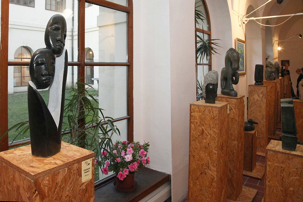 Галерея Ambit