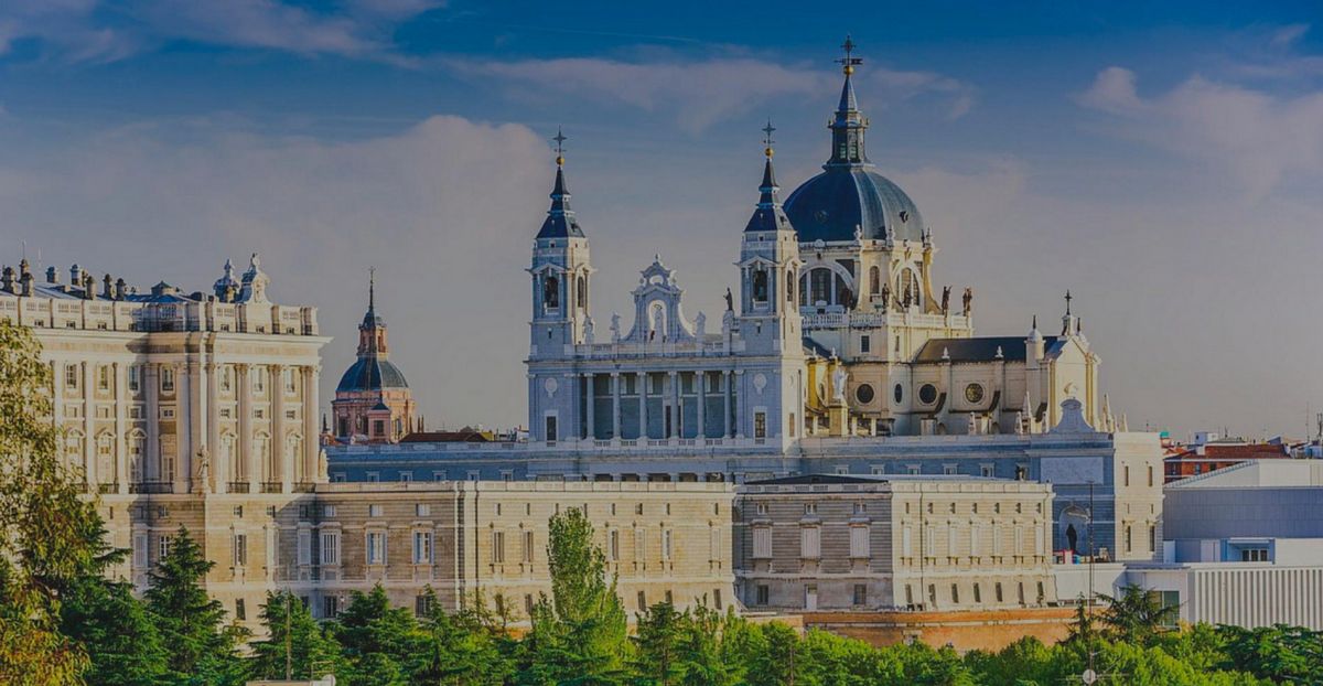 Кафедральный собор Санта-Мария-ла-Реаль-де-ла-Альмудена