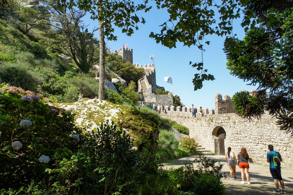 Крепостная стена в Замке Мавров