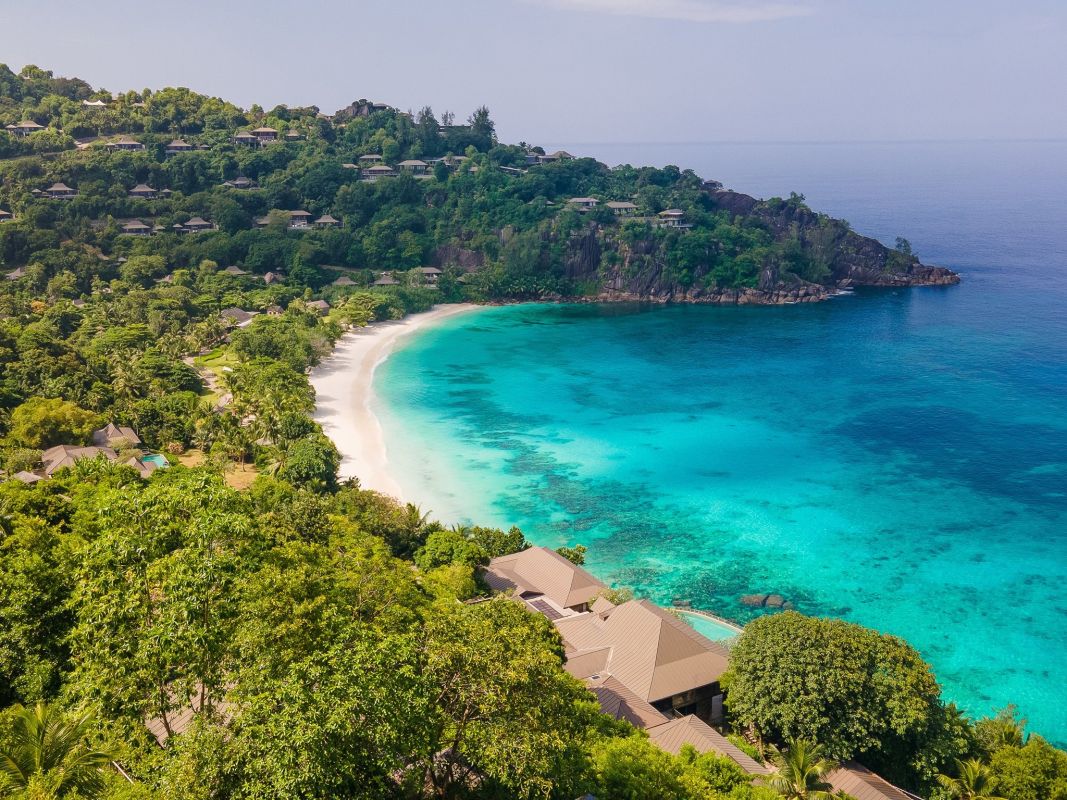 Пляж Петит Анс, Маэ