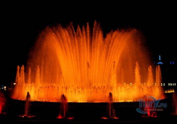 Волшебный Фонтан в Барселоне