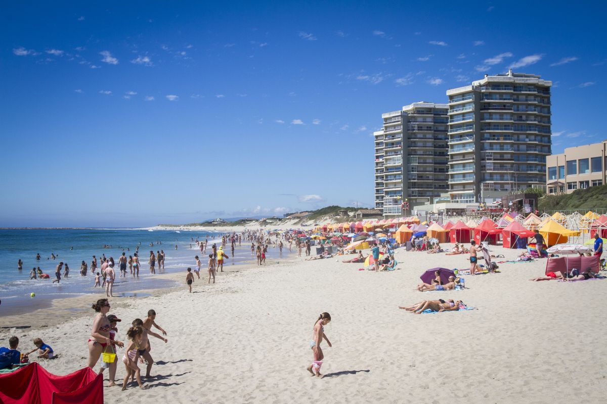 Пляж «Прайя-ди-Офир»