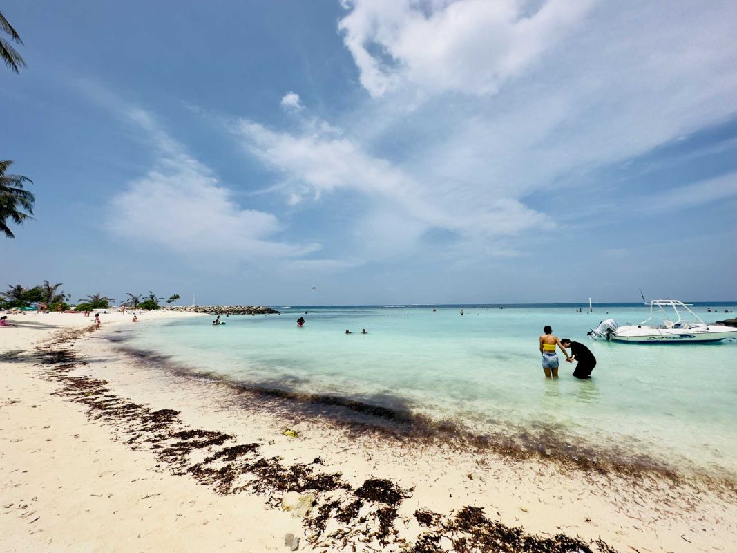 Северо-западный пляж Маафуши (пляж водных видов спорта)