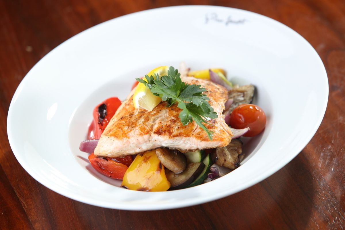 La Republika Restaurant - Beer bar - Music