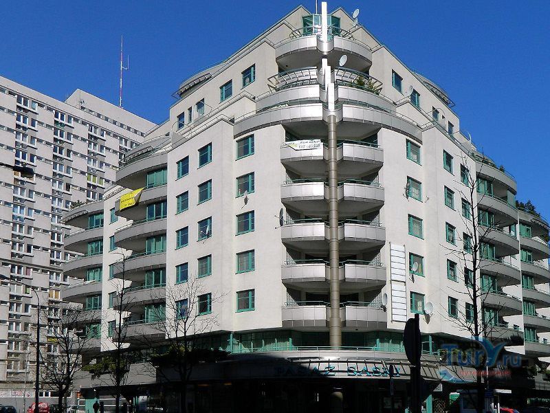 Антикварная Галерея Connaisseur 