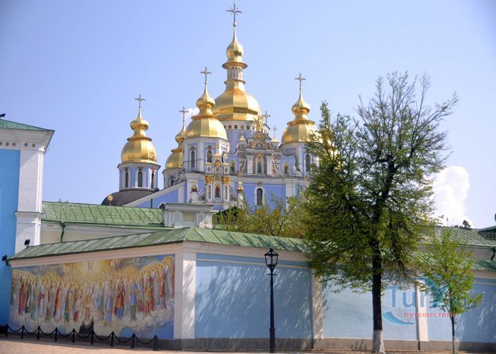 Михайловский Златоверхий монастырь