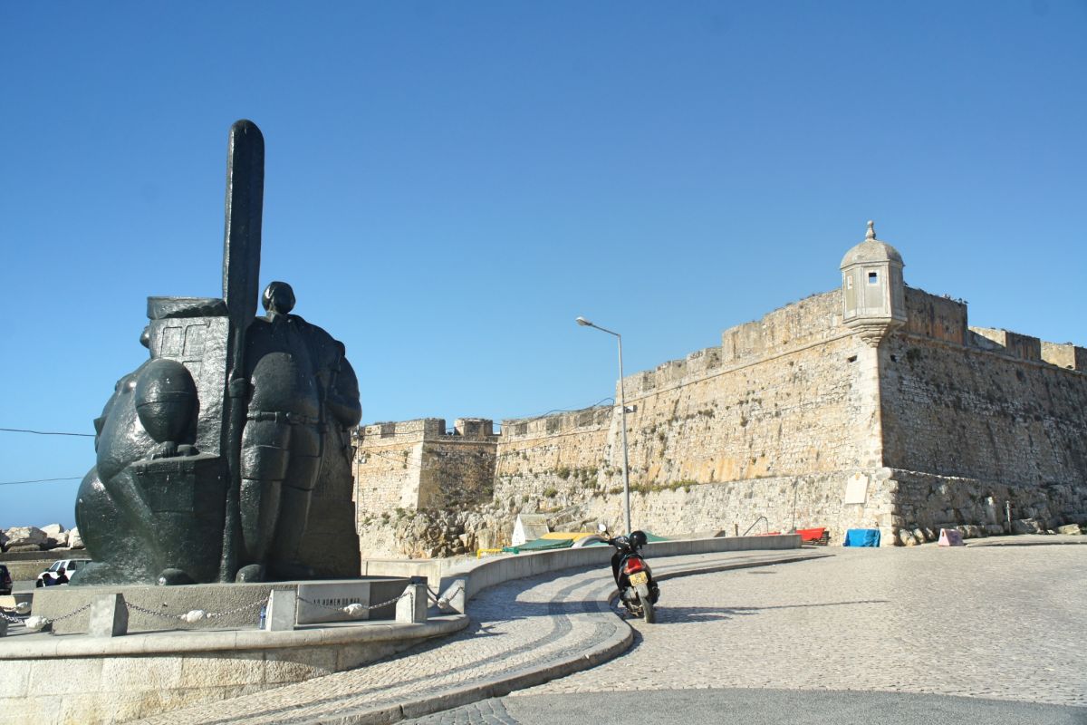 Площадь Республики