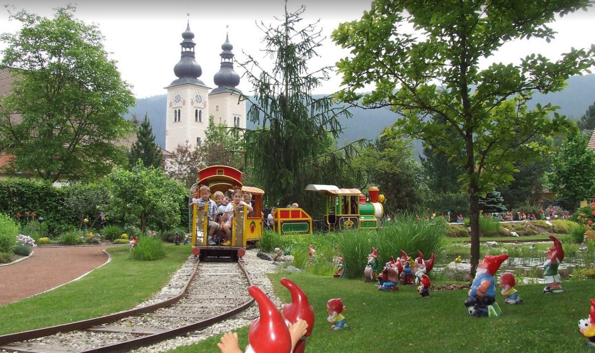 Парк Гномов Цвергенпарк в Гурке