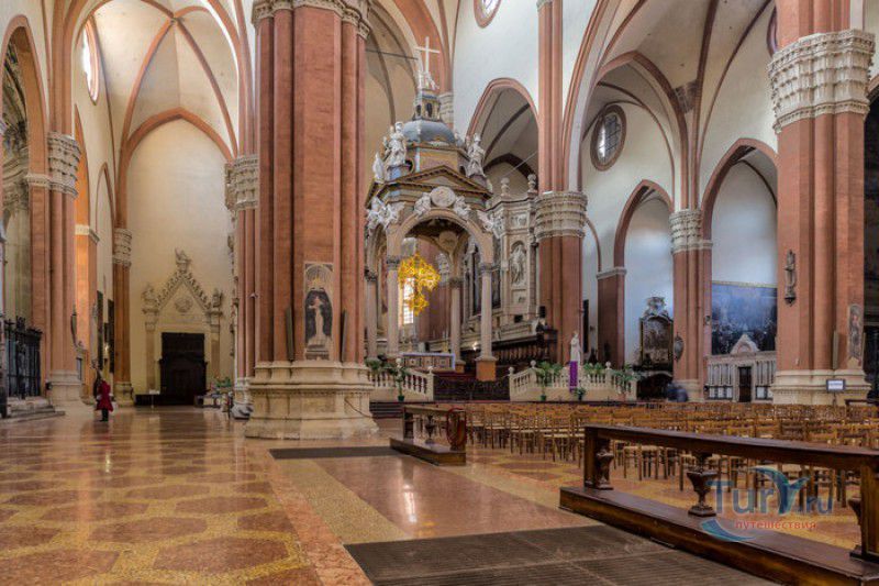 Базилика Сан-Петронио