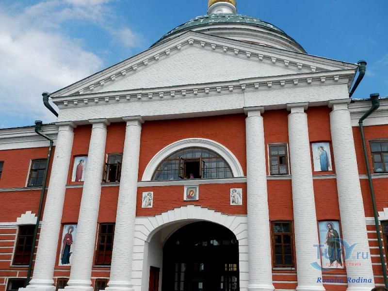 Собор Воздвижения Честного Креста Господня и Казанско-Богородицкий мужской монастырь