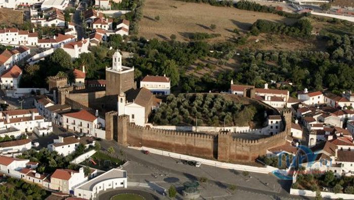 Замок Аландроал