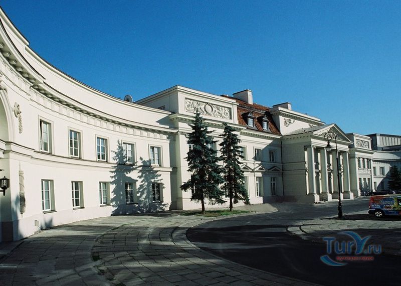 Дворец Примаса