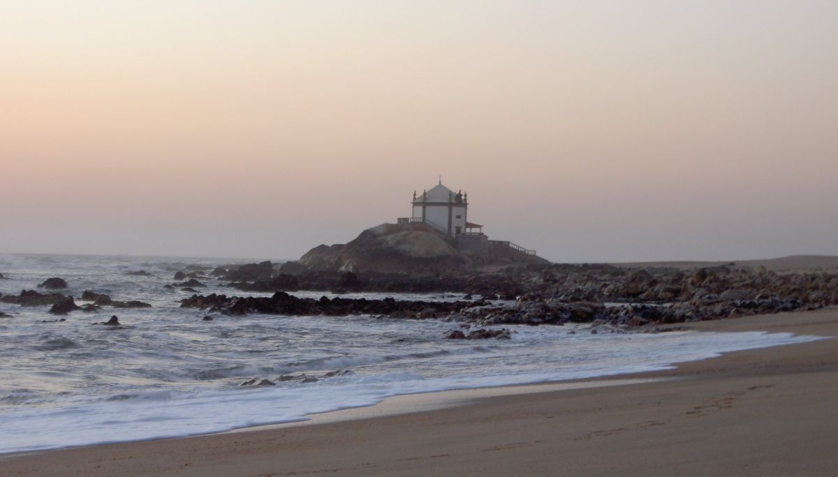 Пляж «Прайя-ди-Мирамар»