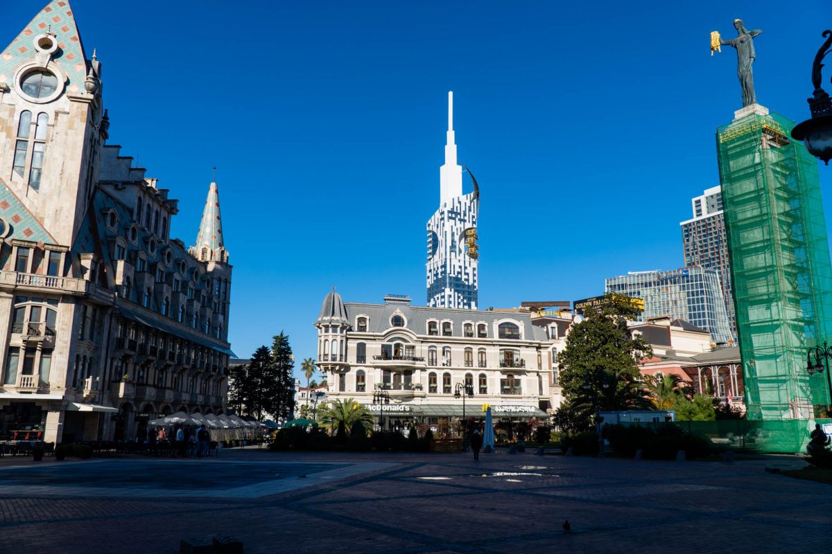 Здание почты Батуми