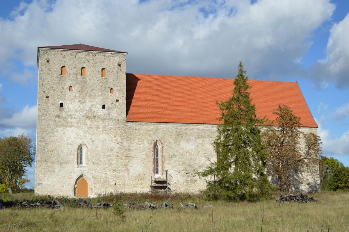 Церковь Святой Марии в Пёйде