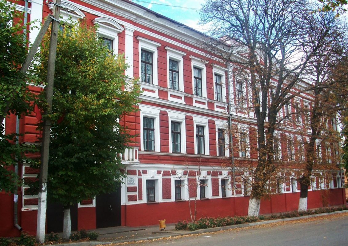 Здание бывшей духовной семинарии