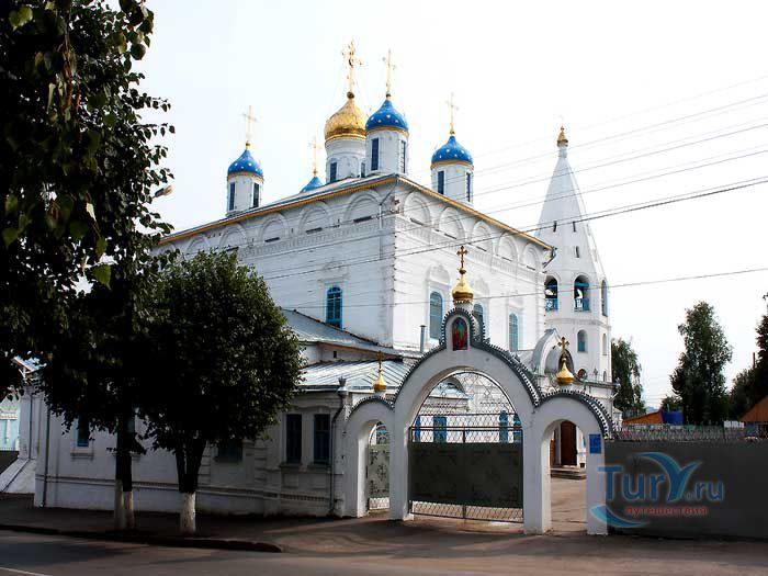 Введенский кафедральный собор в Чебоксарах