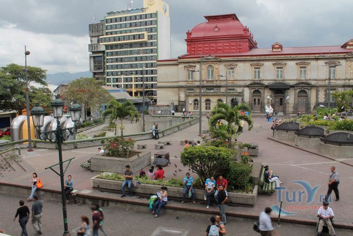 Площадь Пласа-де-ла-Культура