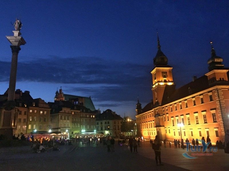 Замковая Площадь