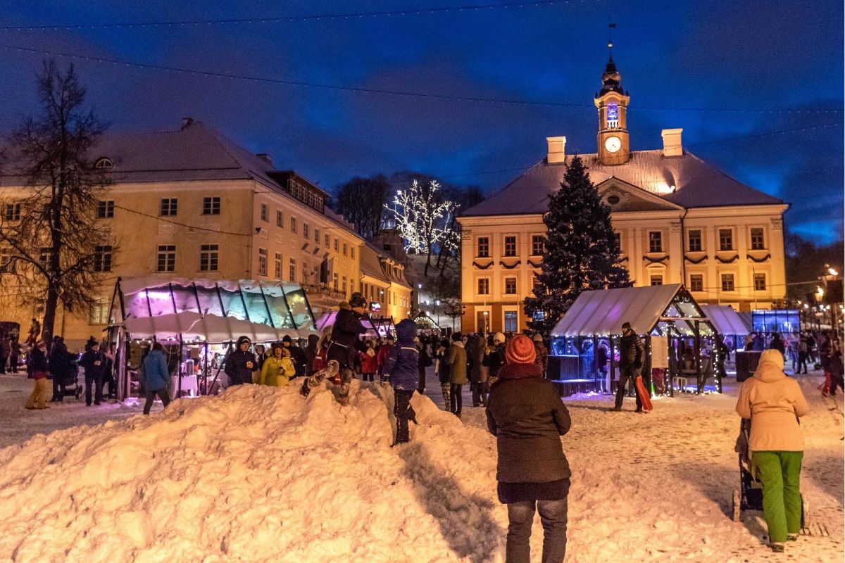 Тартуская Ратушная площадь